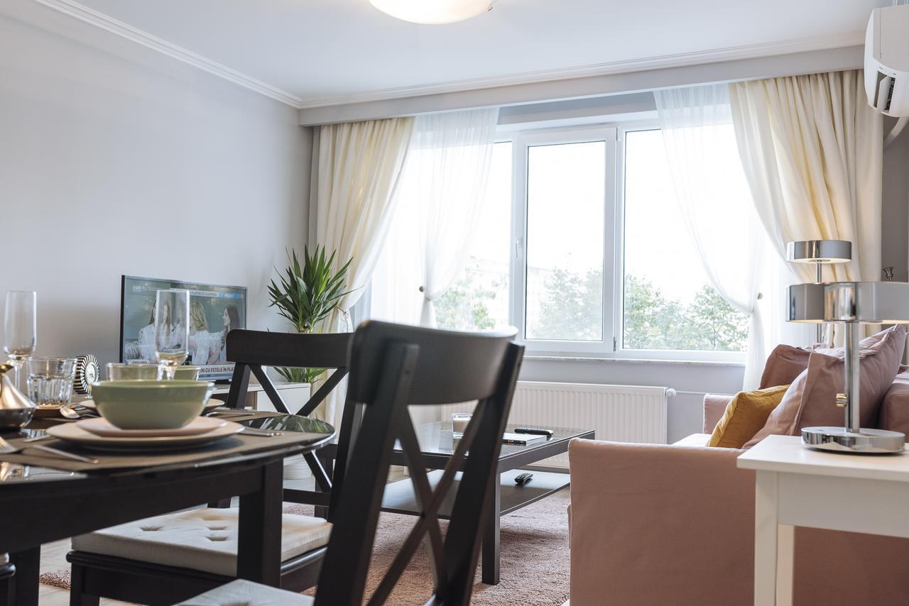 Luxury City Centre Apartment Bucarest Exterior foto